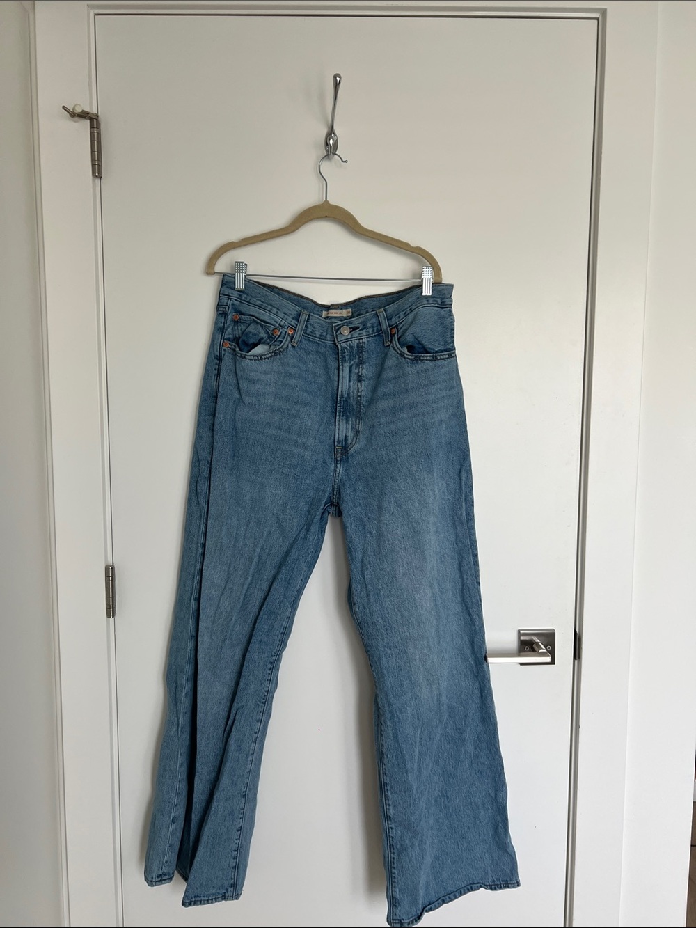 Levi’s Ribcage Wide Leg Jeans